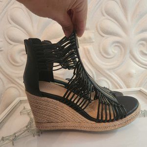 JustFab "Joana" Gladiator Style Wedge Sandals. LIKE NEW! Size 9